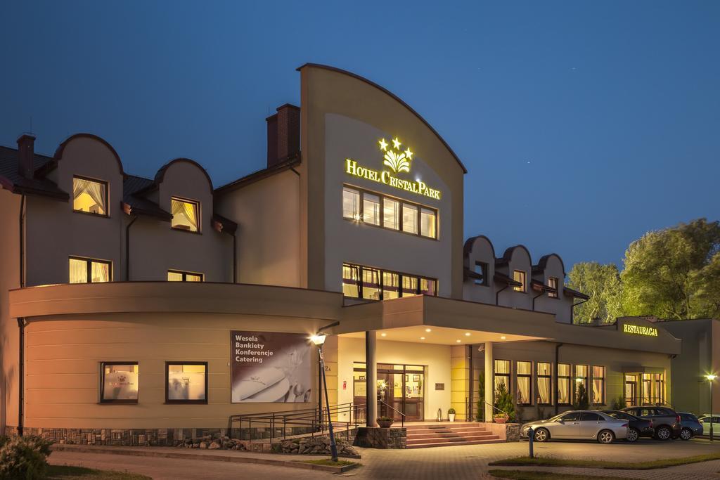 Hotel Cristal Park Dąbrowa Tarnowska Exterior foto